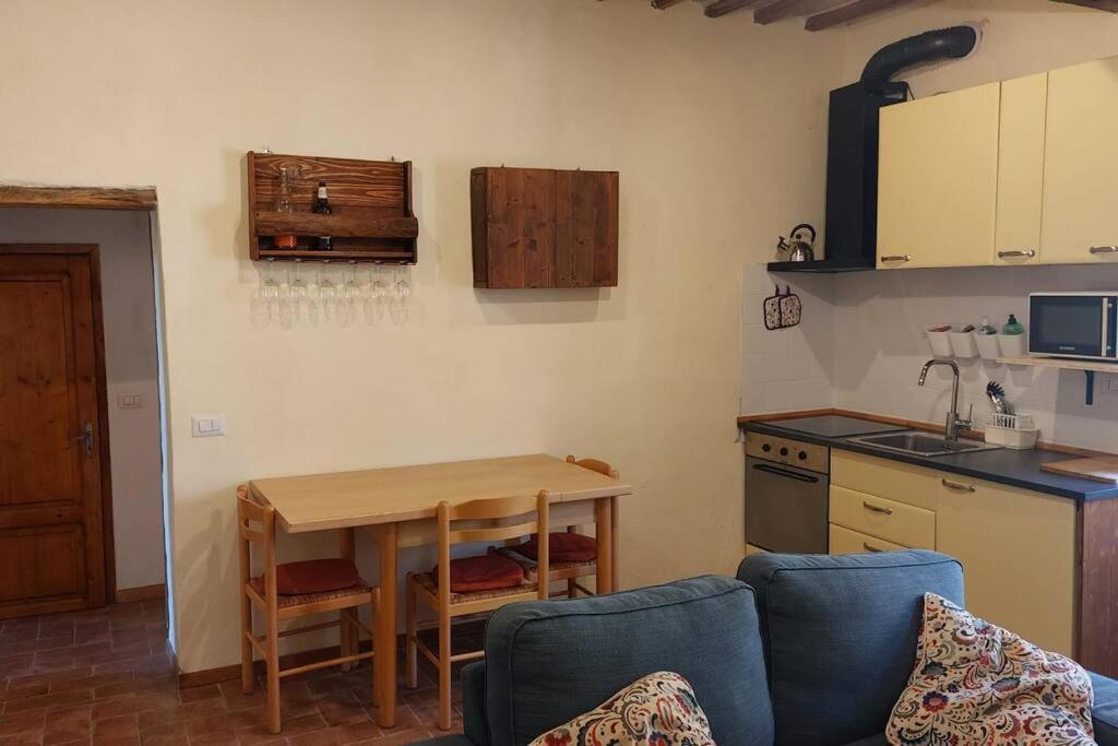 Piccolo Appartamento Monticiano Exterior photo